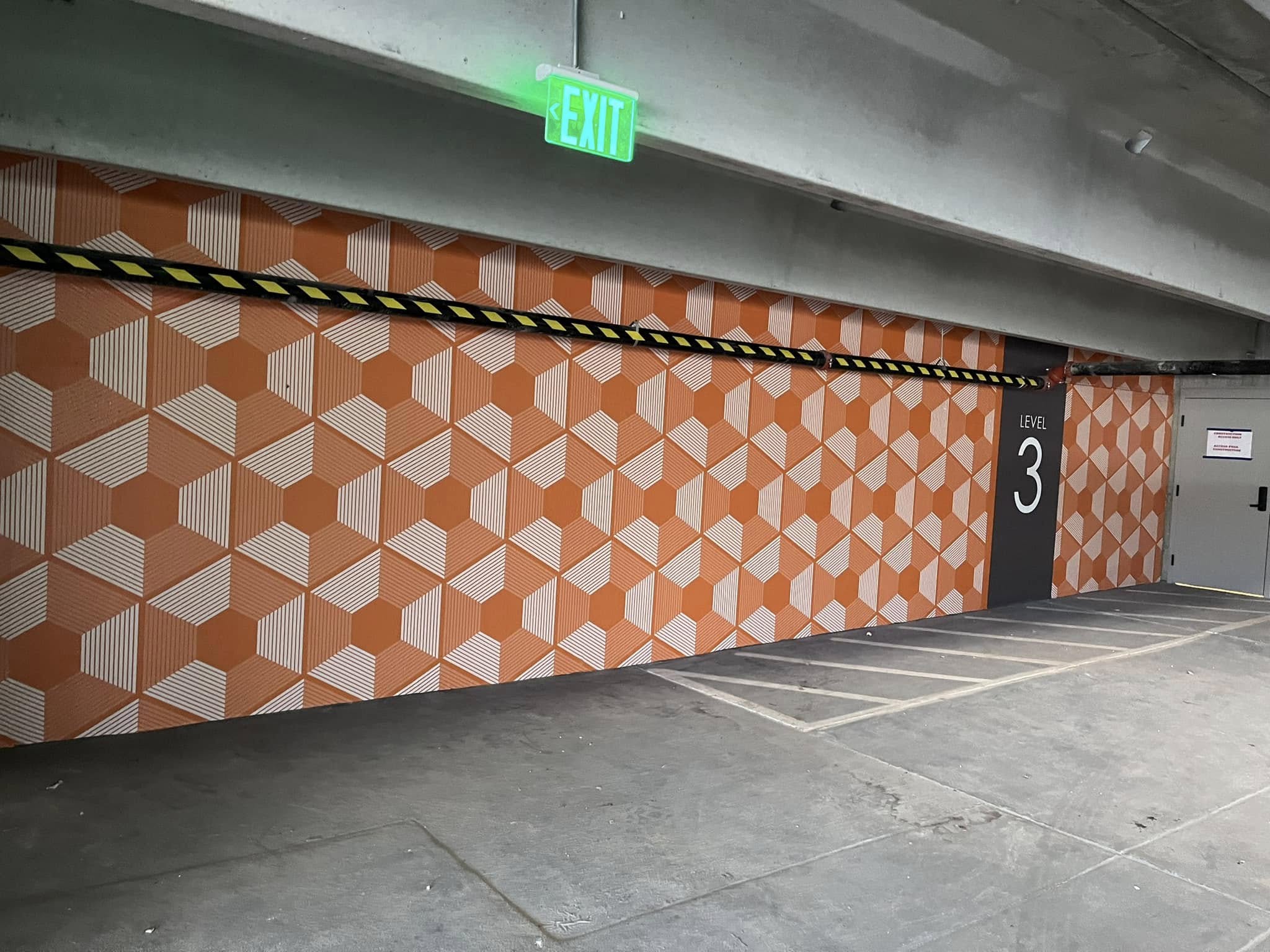 Wall Murals and Wallpaper Graphics: Wide-Format Printing That Transforms Atlanta Interiors